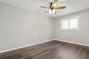 3518 S Manor Dr, Lansing, IL 60438 - Photo 17