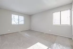 321 Maplewood Ct, Schaumburg, IL 60193 - Photo 11