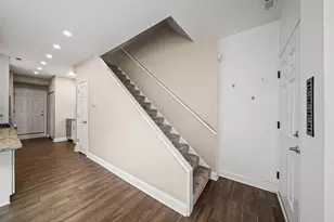 6104 S Ingleside Ave, Chicago, IL 60637 - Photo 3