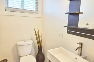 980 W Grant Dr, Des Plaines, IL 60016 - Photo 7