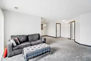 [Address not provided], Palatine, IL 60074 - Photo 5