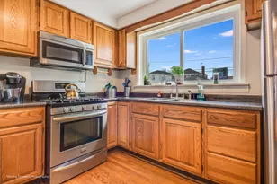 1348 Hull Ave, Westchester, IL 60154 - Photo 7