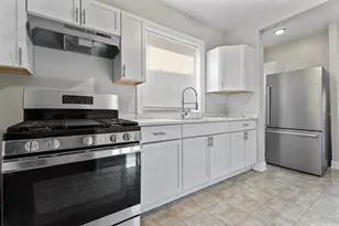 7819 S Cornell Ave, Chicago, IL 60649 - Photo 5