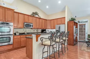 2805 Bond Cir, Naperville, IL 60563 - Photo 7