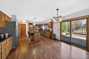 1304 Hawkins Ct, Saint Charles, IL 60174 - Photo 17