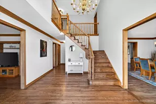 1304 Hawkins Ct, Saint Charles, IL 60174 - Photo 9