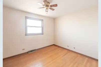 7849 80th Place, Bridgeview, IL 60455 - Photo 9