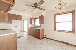 7849 80th Pl, Bridgeview, IL 60455 - Photo 7