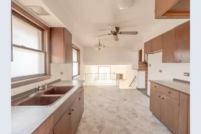 7849 80th Place, Bridgeview, IL 60455 - Photo 5