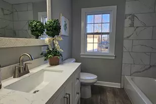 220 S Walnut St, Sycamore, IL 60178 - Photo 9