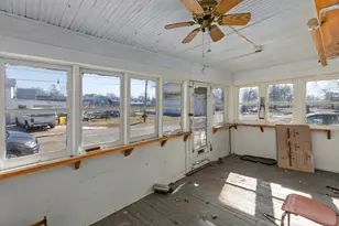 711 S Franklin St, Litchfield, IL 62056 - Photo 5