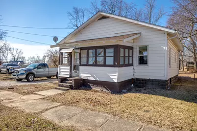 711 S Franklin Street, Litchfield, IL 62056 - Photo 1
