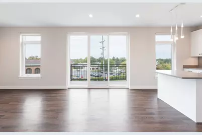 546 Green Bay Road #506, Highwood, IL 60040 - Photo 3