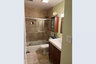 643 W Barry Avenue #1A, Chicago, IL 60657 - Photo 15