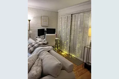 643 W Barry Avenue #1A, Chicago, IL 60657 - Photo 3