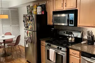 643 W Barry Ave, Chicago, IL 60657 - Photo 5