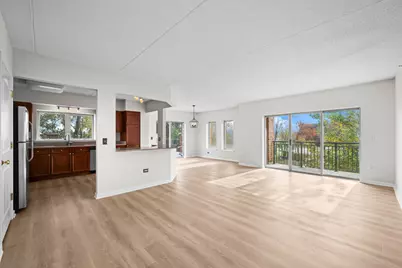 655 Perrie Drive #203, Elk Grove Village, IL 60007 - Photo 3