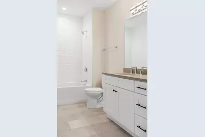 440 Green Bay Road #305, Highwood, IL 60040 - Photo 11