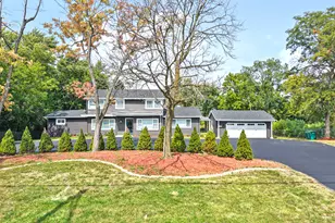 106 E 22nd St, Lombard, IL 60148 - Photo 3