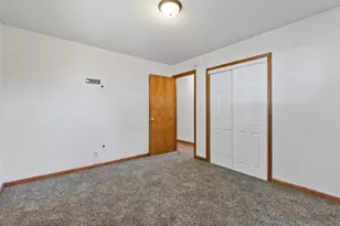 2308 Madonna Ave, Joliet, IL 60436 - Photo 7