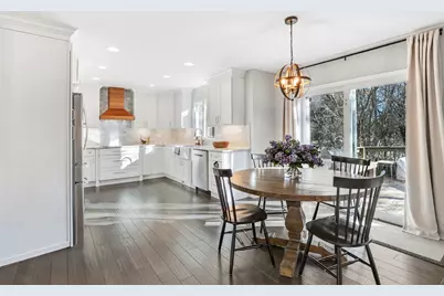 17583 W Robert Court, Gurnee, IL 60031 - Photo 5