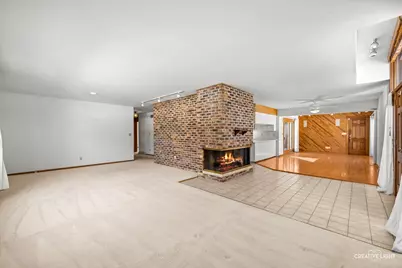 700 McClaran Avenue, Aurora, IL 60506 - Photo 3