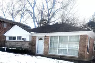 55 Marquette St, Park Forest, IL 60466 - Photo 1