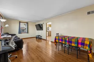 2204 25th Ave, Melrose Park, IL 60164 - Photo 5