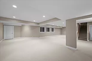 440 Lee Rd, Northbrook, IL 60062 - Photo 41