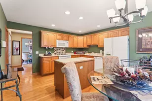 683 Hampshire Dr, Hampshire, IL 60140 - Photo 7