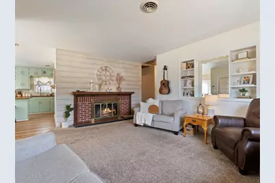 2414 28th Avenue, Rock Island, IL 61201 - Photo 11