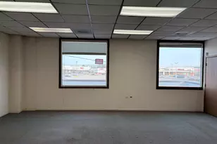 1226 Roselle Road N, Schaumburg, IL 60195 - Photo 9