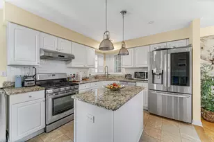 589 Marseilles Cir, Buffalo Grove, IL 60089 - Photo 7