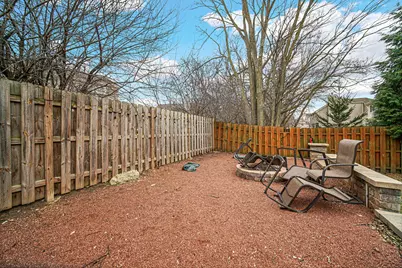 589 Marseilles Circle, Buffalo Grove, IL 60089 - Photo 25