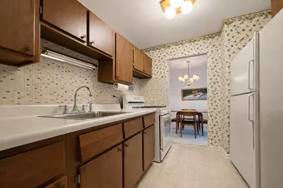 9820 S Pulaski Road #122, Oak Lawn, IL 60453 - Photo 5