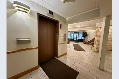 9820 S Pulaski Road #122, Oak Lawn, IL 60453 - Photo 3