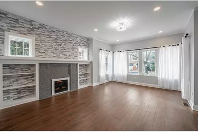 7715 S Oglesby Avenue, Chicago, IL 60649 - Photo 5