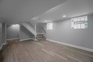 7715 S Oglesby Ave, Chicago, IL 60649 - Photo 29