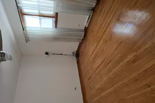 8605 S Calumet Ave, Chicago, IL 60619 - Photo 9