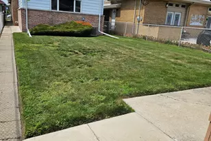 8605 S Calumet Ave, Chicago, IL 60619 - Photo 13