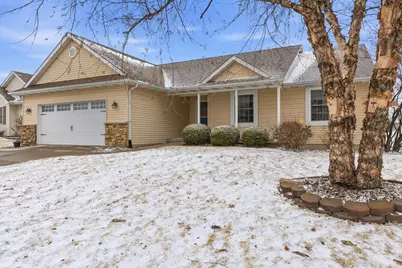 4514 Sapphire Lane, Bettendorf, IA 52722 - Photo 3