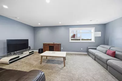 4514 Sapphire Lane, Bettendorf, IA 52722 - Photo 23