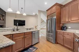 1454 E Northwest Hwy, Arlington Heights, IL 60004 - Photo 13