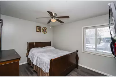 2042 Gideon Avenue, Zion, IL 60099 - Photo 7