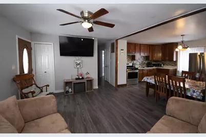 2042 Gideon Avenue, Zion, IL 60099 - Photo 3