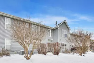 616 Yorkshire Ln, Pingree Grove, IL 60140 - Photo 31