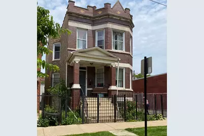 3330 W Evergreen Avenue, Chicago, IL 60651 - Photo 1