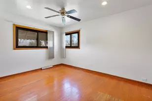 125 Mildred Ln, Chicago Heights, IL 60411 - Photo 13