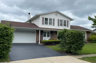 1430 Haise Ln, Elk Grove Village, IL 60007 - Photo 1