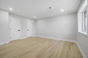 1175 Hunters Ln, Lake Zurich, IL 60047 - Photo 13